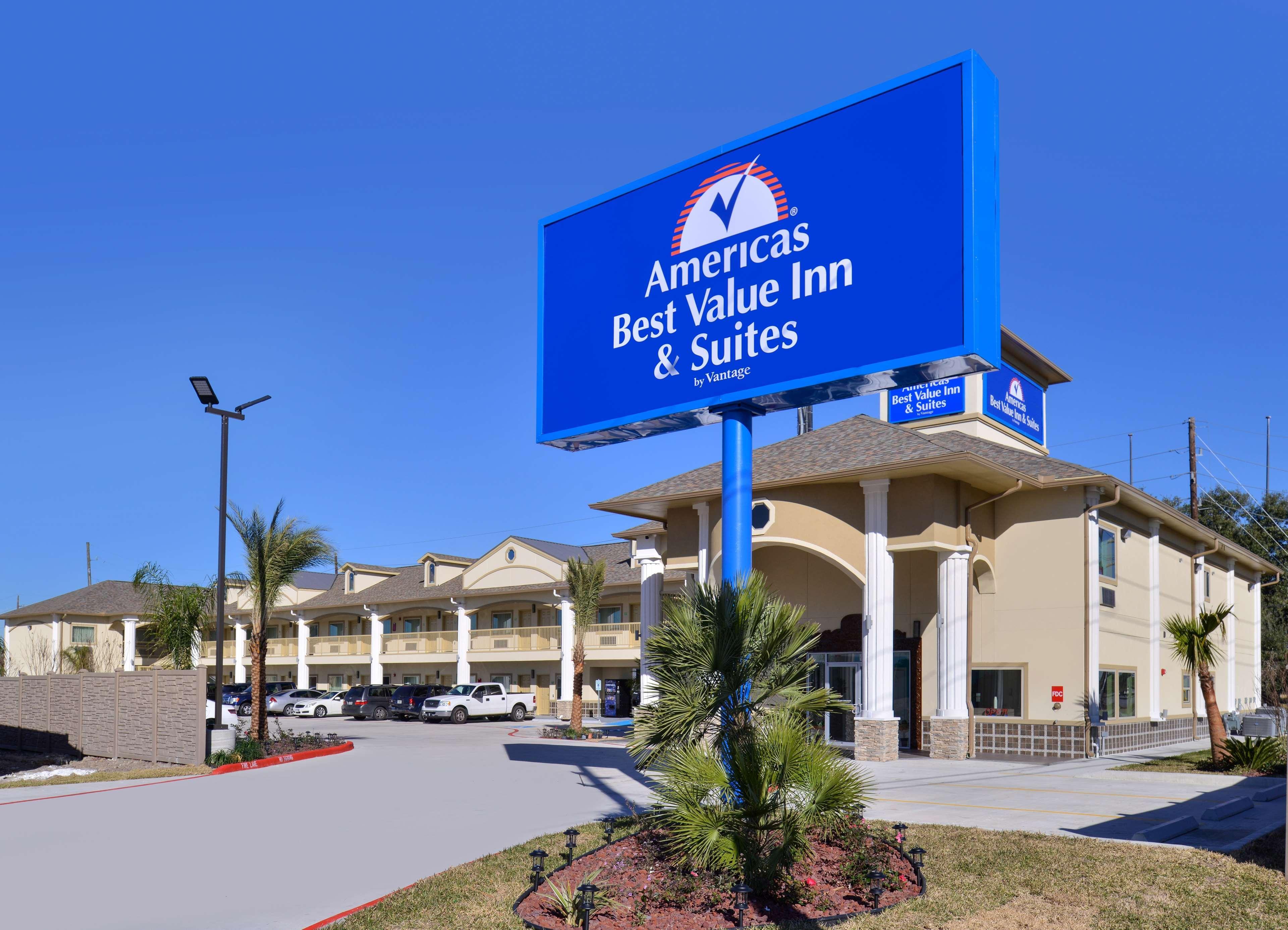 Americas Best Value Inn & Suites - Houston/Hwy 6 & Westpark Mission Bend Экстерьер фото
